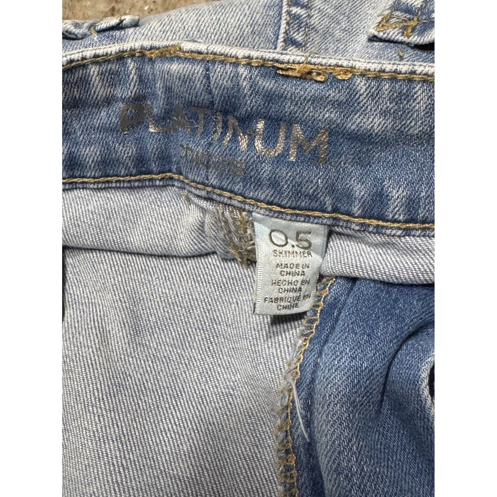 Chico's Platinum Skimmer Jeans Womens 0.5 Embroidered Light Wash Blue Boho Artsy - Picture 7 of 14